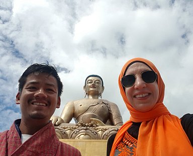 Guide Tek and Salma at Buddha point