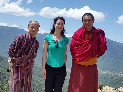 Katarina with guide Dawa and Monk at Tharpaling monastery