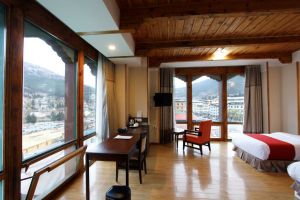 Hotel Thimphu Towers corner room