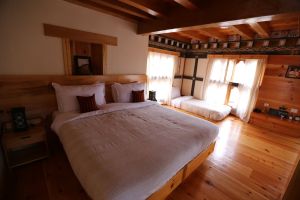 Dhumra Resort, room